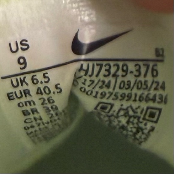 NEW Nike Air Max 1 '87 Vapor Green Athletic  Sneakers HJ7329-376 (Women 9/M 7.5) - Picture 7 of 7